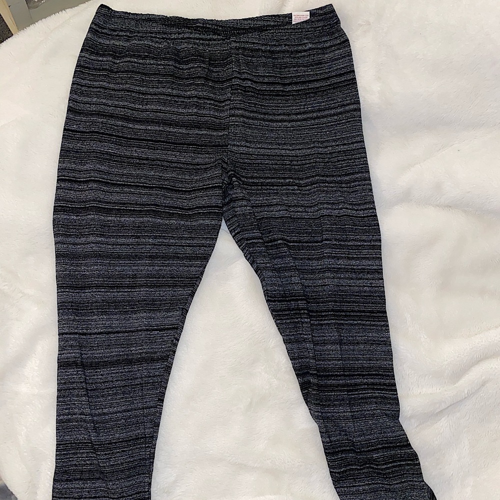 Black & Gray Crop Leggings
